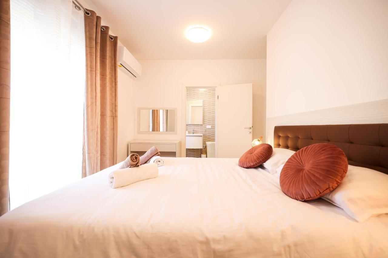 Golden Sunset Luxury Apartment Ζαντάρ Εξωτερικό φωτογραφία