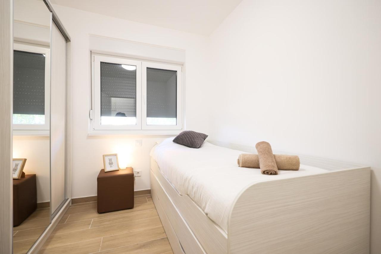Golden Sunset Luxury Apartment Ζαντάρ Εξωτερικό φωτογραφία
