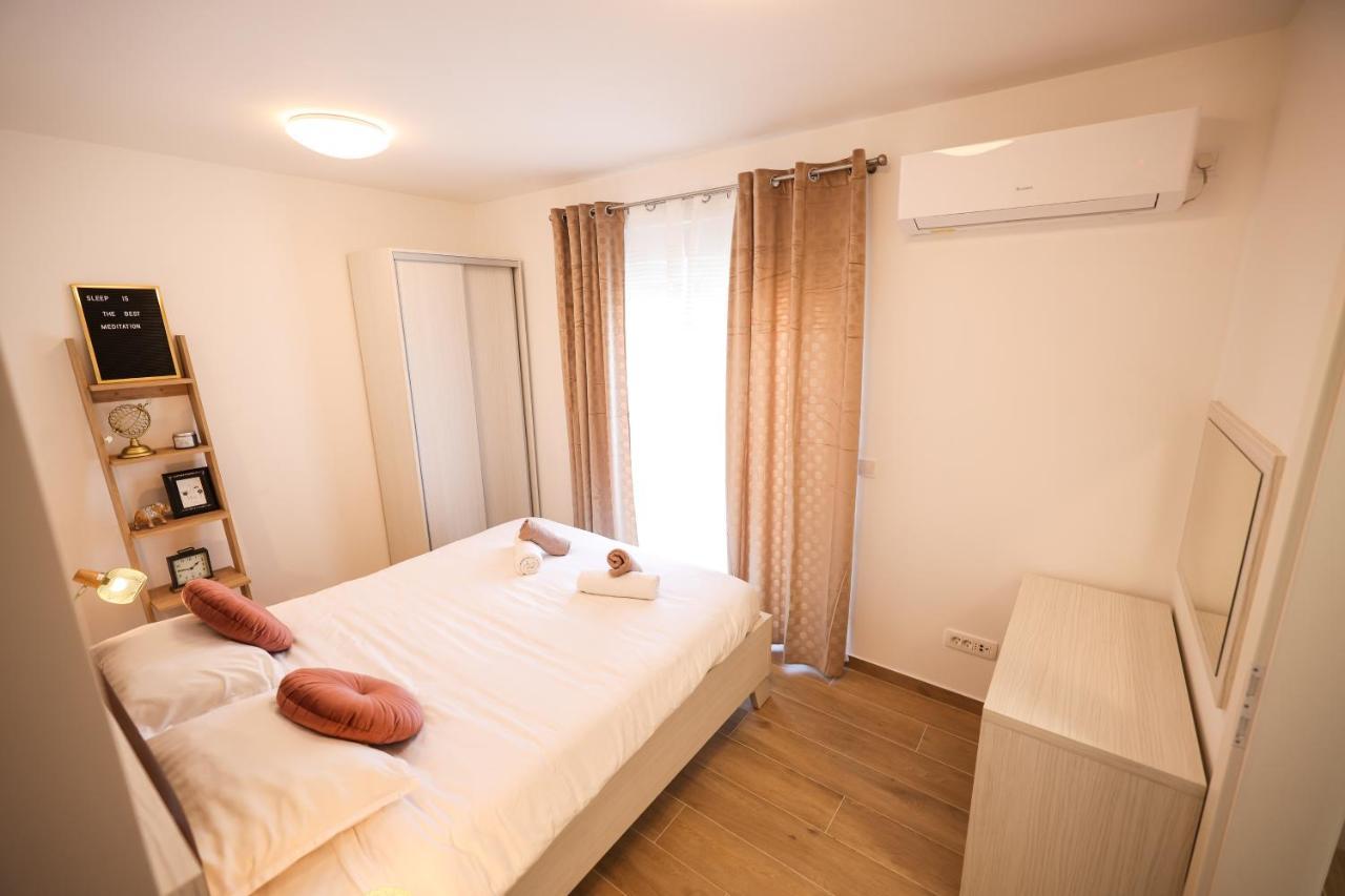 Golden Sunset Luxury Apartment Ζαντάρ Εξωτερικό φωτογραφία