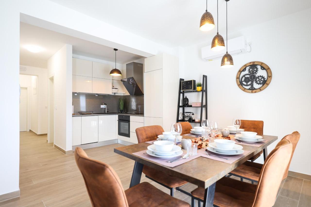 Golden Sunset Luxury Apartment Ζαντάρ Εξωτερικό φωτογραφία