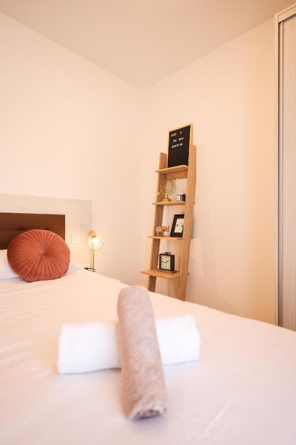 Golden Sunset Luxury Apartment Ζαντάρ Εξωτερικό φωτογραφία